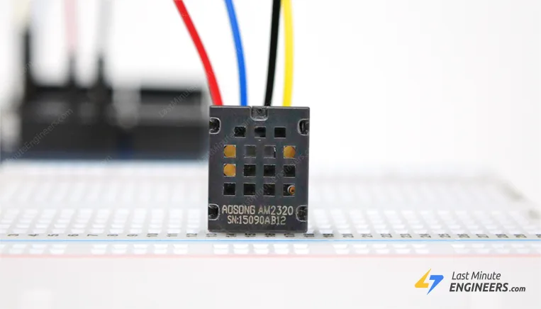 Arduino-Tutorial-for-interfaing-AM2320-Humidity-Temperature-Sensor